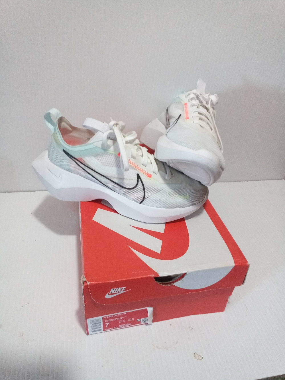 Nike Vista Lite Low Top Lace Up Mesh Sneakers White Mint Black Pink CI0905-102